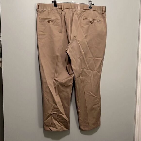 Dockers Men's Khaki Classic Fit Flat Front Career Work Dress Pants W38 L29 - Picture 7 of 10